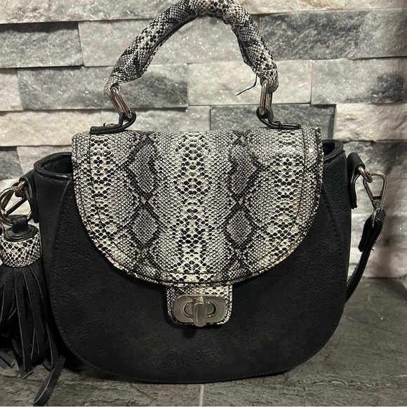 Black and Snake Print Women's Bag - Picture 3 of 6